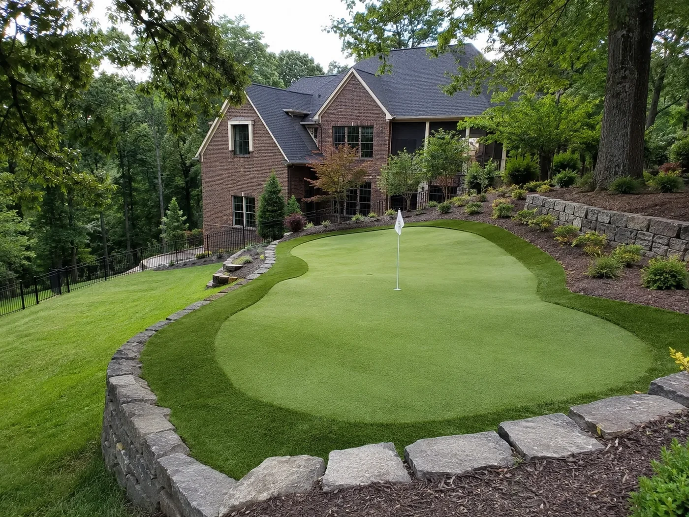 Backyard putting green Lexington KY